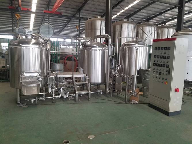 东昌全套啤酒设备一套多少钱？开精酿厂到底得配齐哪些？